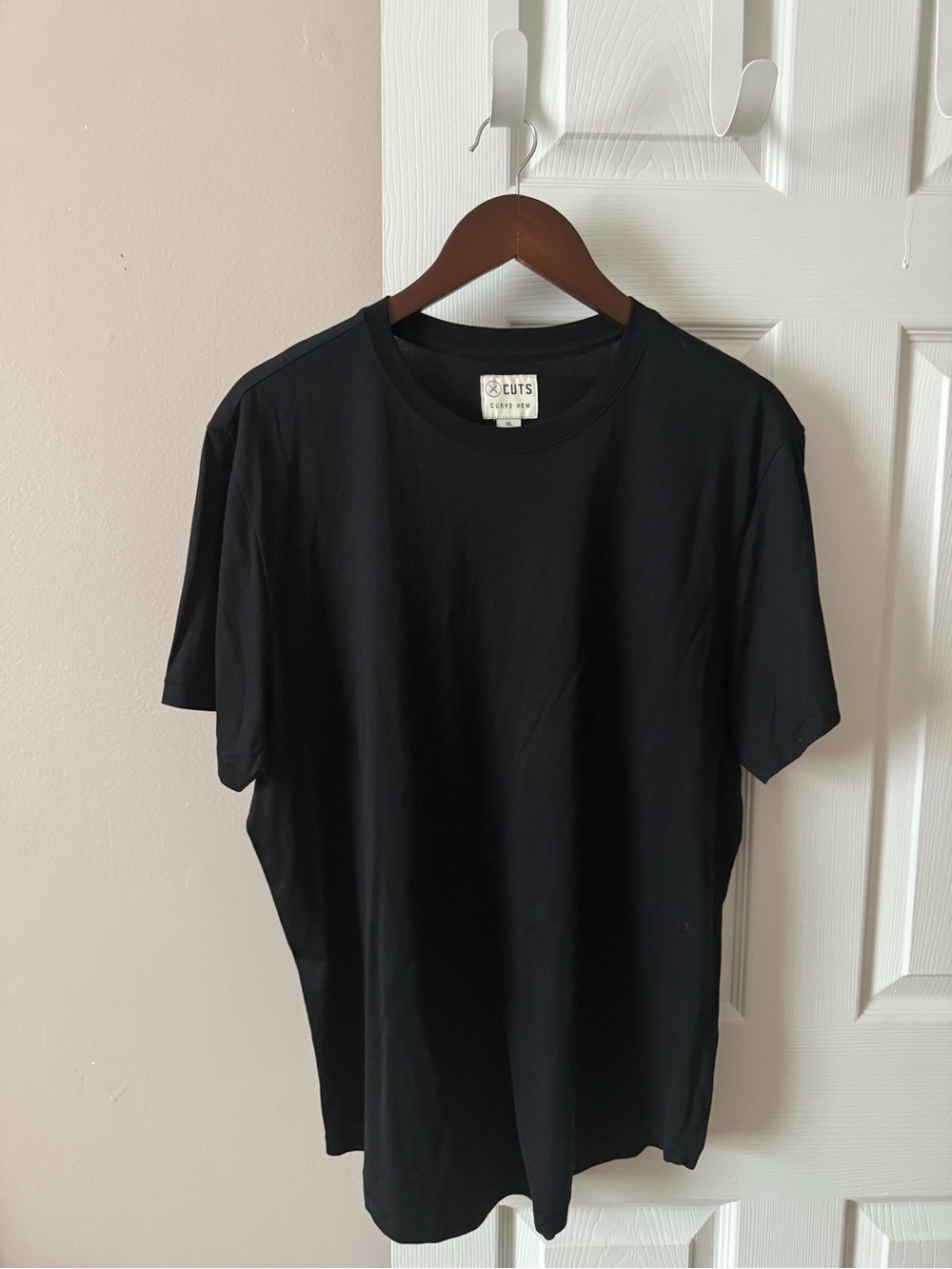 Cuts Clothing Curve Hem Crewneck T-shirt Bundle Men’ S XL Black, Green - Picture 2 of 6
